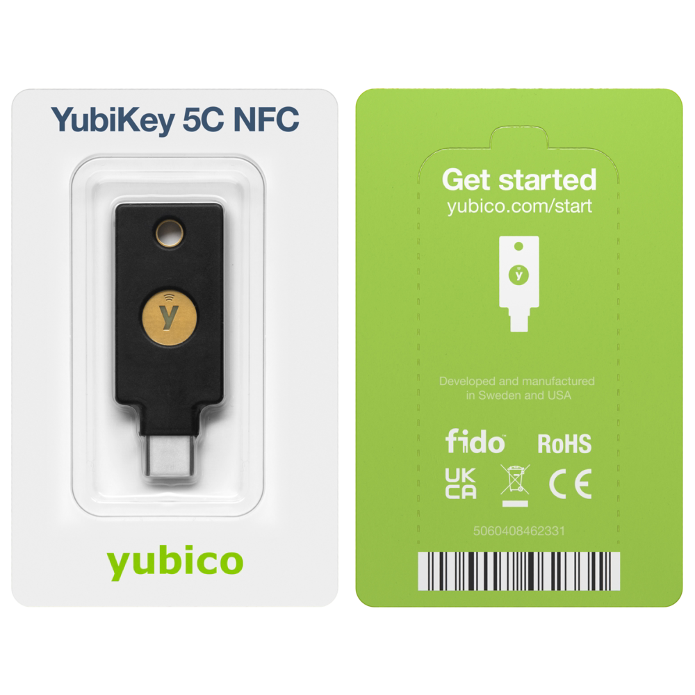 Fotografía técnica oficial de Yubico YubiKey 5 NFC - Llave de Seguridad FIDO2 / WebAuthn / Passkeys (USB-A y NFC) - Vista frontal con fondo blanco